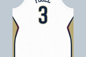 直接继承球衣号码普尔在鹈鹕将穿回3号 此前属于交易他的CJ